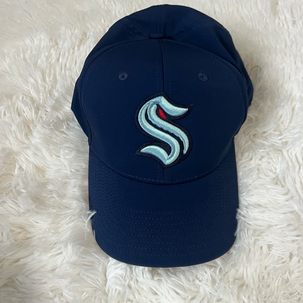 Seattle Kraken Fanatics Flex Fit Hat Navy L/XL